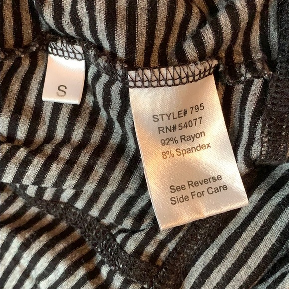 Cabi grey and black striped long sleeve soft top S - Picture 5 of 6